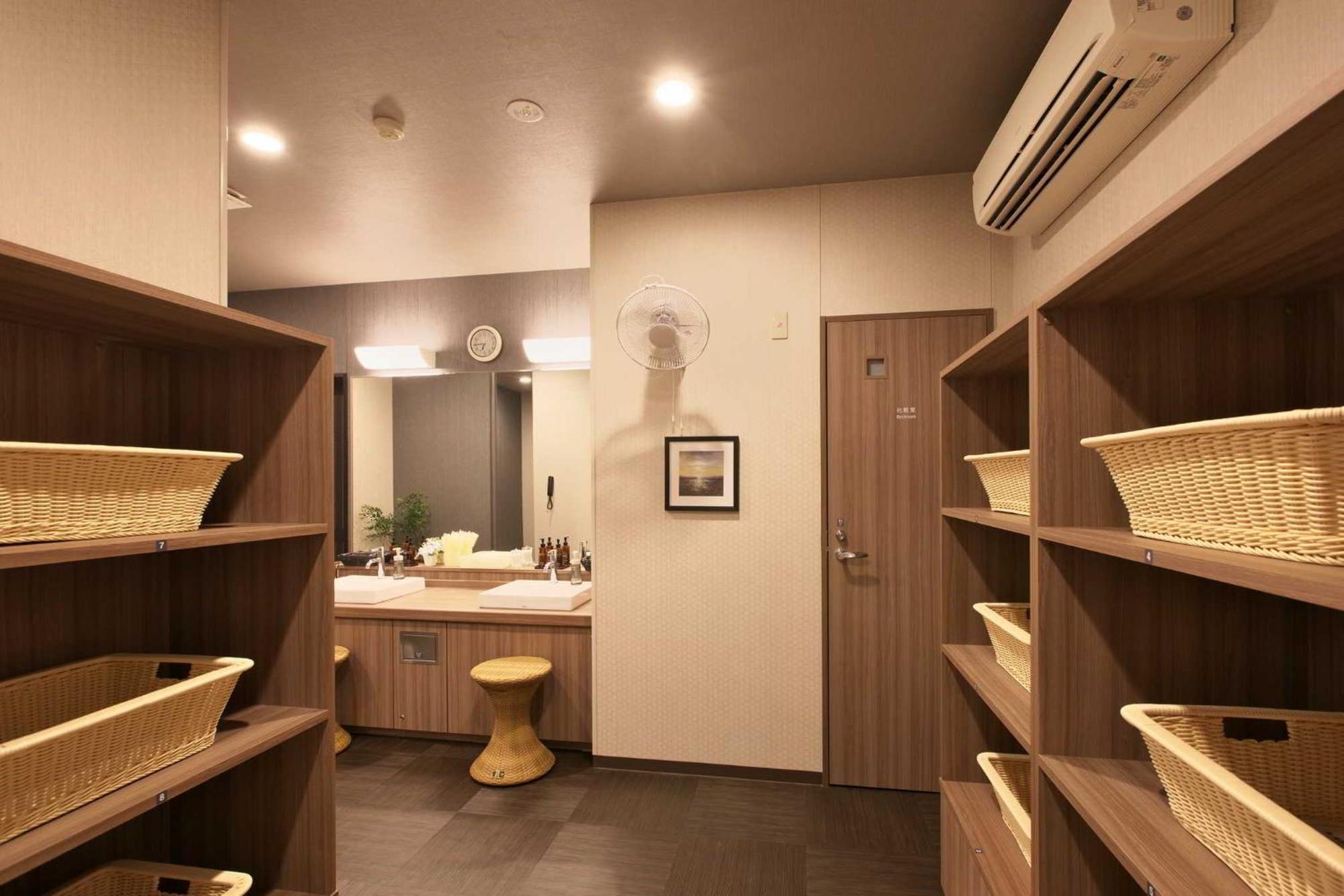 Hotel Route Inn Hiratsukaeki Kitaguchi Bagian luar foto